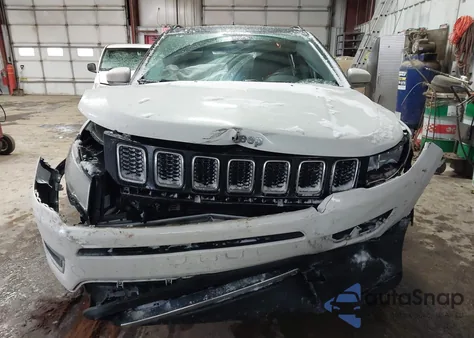 2021 Jeep Compass Limited 4X4 из США, поврежденный, VIN 3C4NJDCB2MT525481